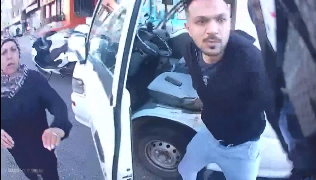 Trafikteki 7 bıçak darbeli kavga kask kamerasında