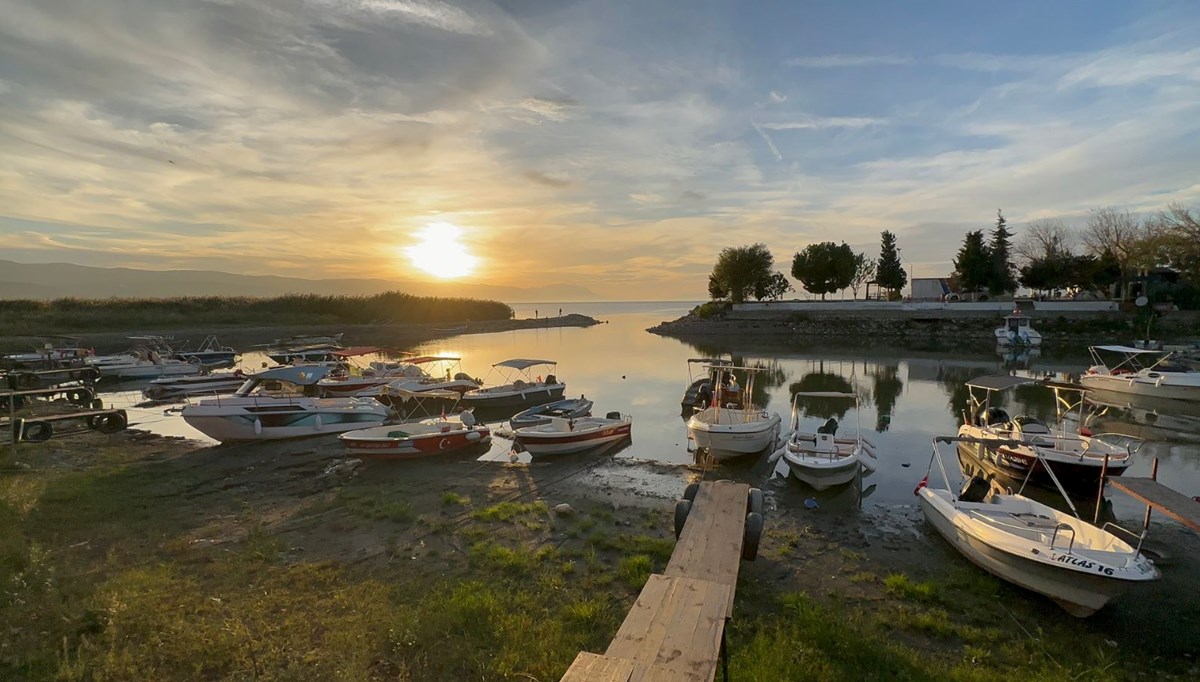 İznik Gölü de kuraklıktan nasibini aldı
