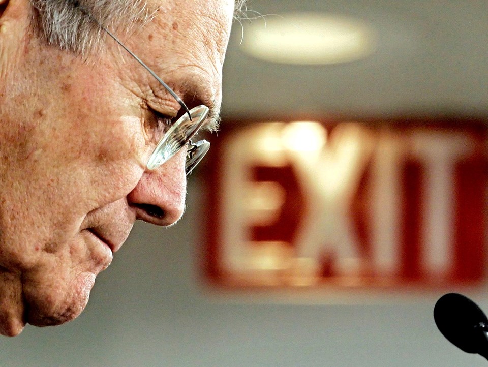 Eski ABD Savunma Bakanı Donald Rumsfeld hayatını kaybetti - 1