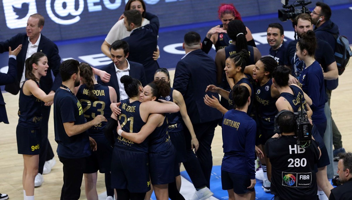 Kadınlar EuroLeague'de Fenerbahçe Safiport finalde!