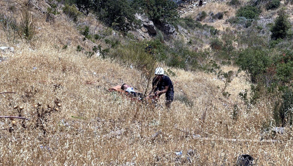 Kayıp olarak aranırken uçurumda yaralı bulundu