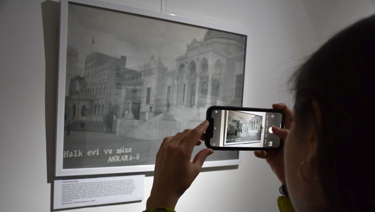 Tahran'da Cumhuriyetin 100. Yılında Tarihi Ankara Fotoğrafları Sergisi açıldı Tahran'da Cumhuriyetin 100. Yılında Tarihi Ankara Fotoğrafları Sergisi açıldı