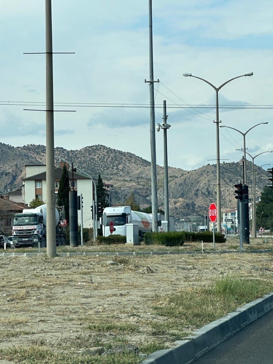 Kafa karıştıran trafik levhaları kalktı. Karadeniz yolu tertemiz oldu - 5