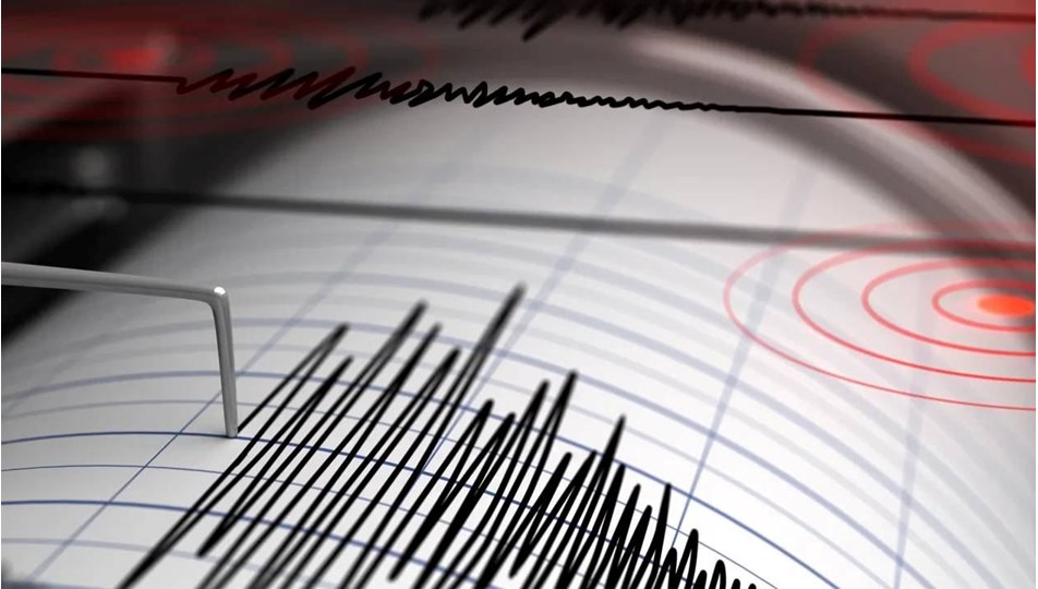 Balıkesir Sındırgır'da 6,1 büyüklüğünde deprem: İstanbul'da da hissedildi