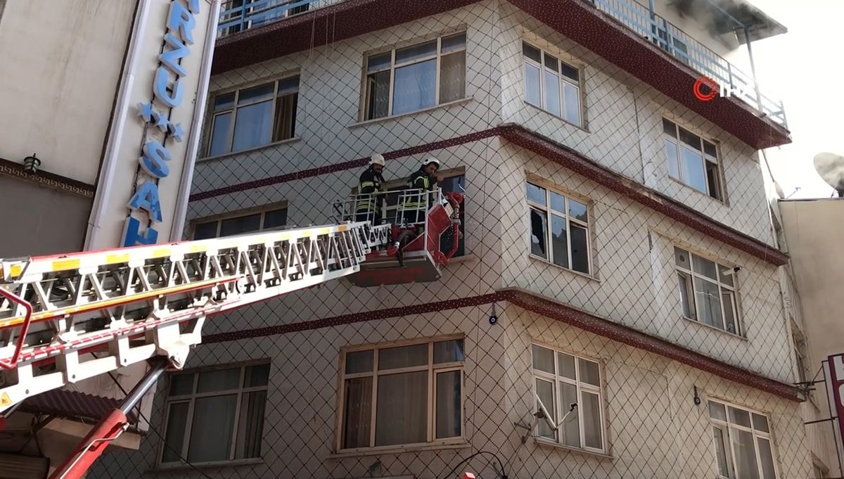 Elazığ’da otel yangını