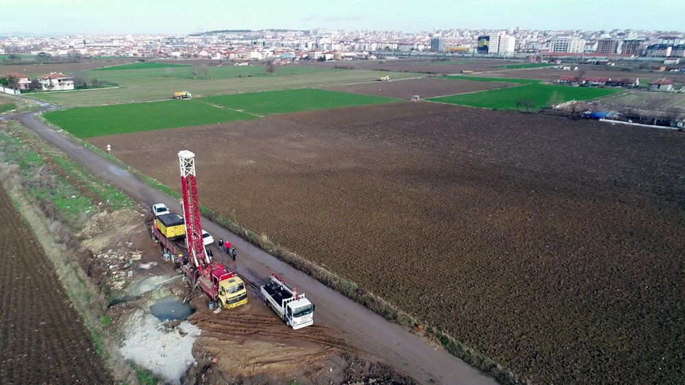 Edirne'de içme suyu için kuyular açılıyor: 15 metreden çıkan su, 95 metreden çıkıyor - 9