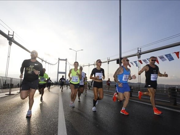 istanbul da bazi yollar yarin kapali vodafone istanbul maratonu