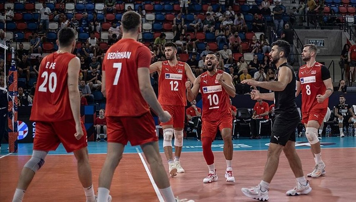Filenin Efeleri Romanya'ya yenildi Filenin Efeleri Romanya'ya yenildi