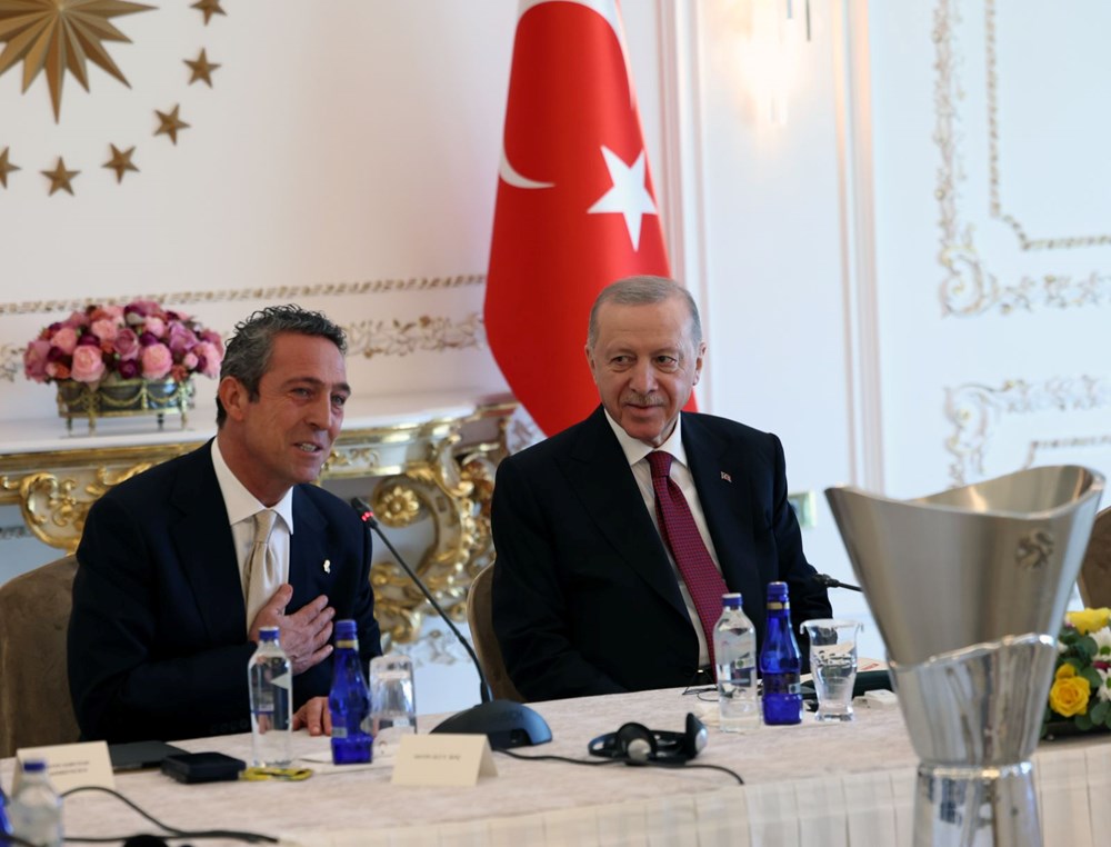 Cumhurbaşkanı Erdoğan, Fenerbahçe Beko'yu kabul etti: Nigel Hayes-Davis'ten forma hediyesi - 6