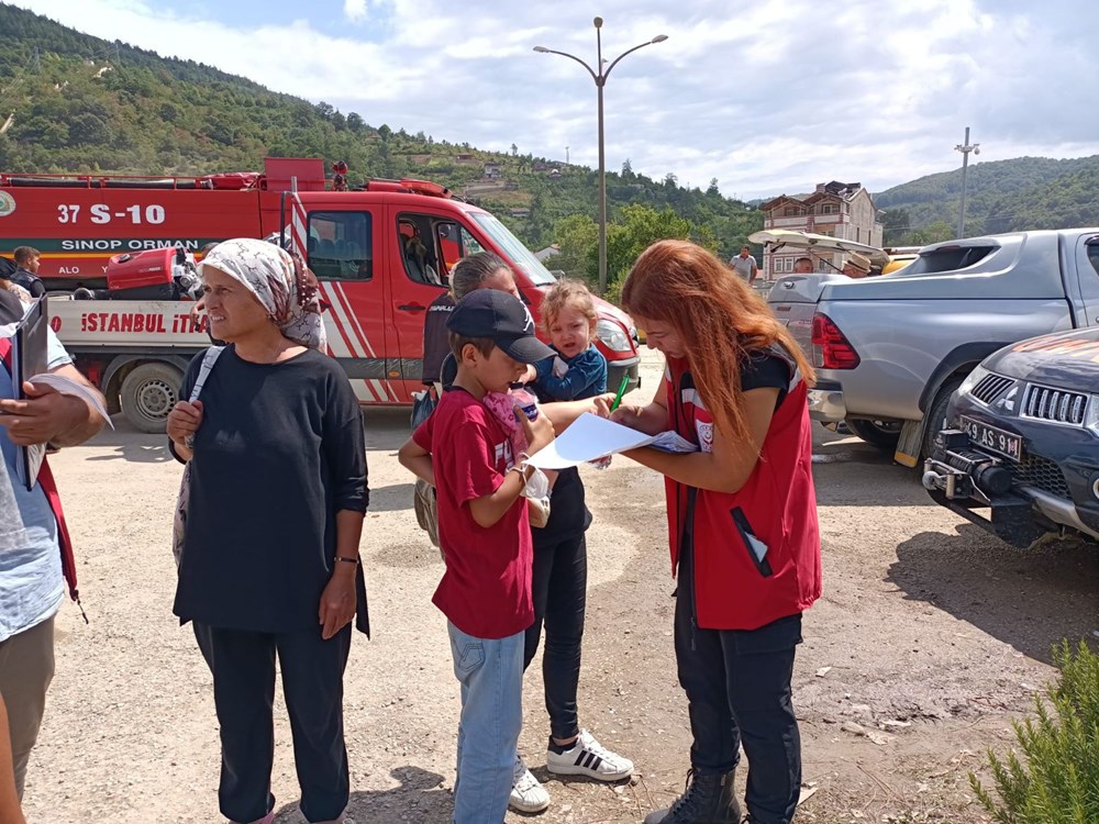 Batı Karadeniz'de sel felaketi: 3 ilde 66 can kaybı - 44