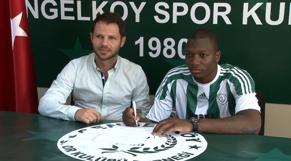 Moussa Sow'un kardeşi, Çengelköyspor ile sözleşme imzaladı - 1