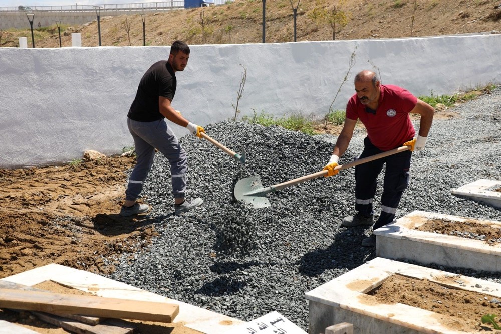 Hatay’da şiddetliyağış deprem mezarlığına zarar verdi - 4