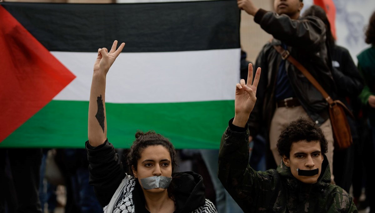 Fransa'da Filistin'e destek gösterileri: Macron protesto edildi