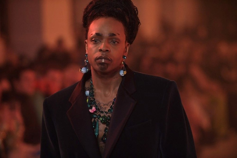 Genç yaşta kansere yenik düşen dahi tasarımcı Virgil Abloh anısına defilede yıldızlar geçidi - 15