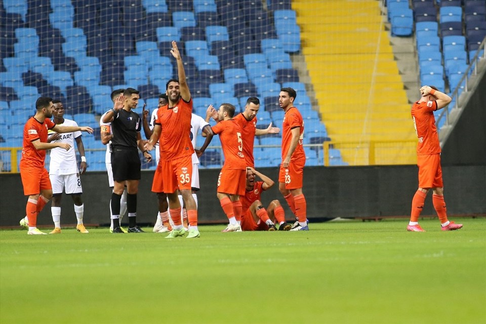 Adanaspor'dan Berkan Fırat'ın sakatlığıyla ilgili açıklama - 2