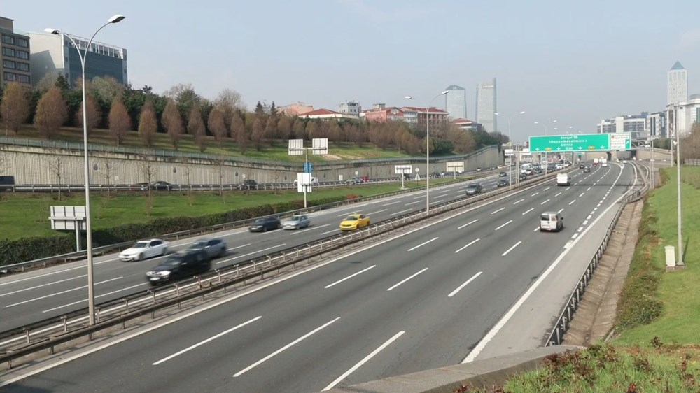 İstanbul'da Bayram Tatiliyle Yollar Tenha Şehre Dönüştü 72 21bcmflJRUKl2jT nl3P2Q