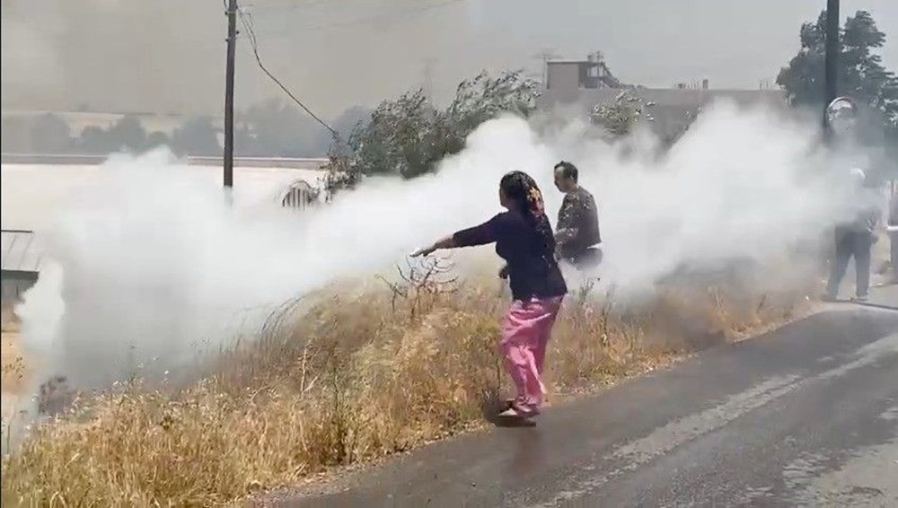 Antalya'da yerleşim yerine yakın ağaçlık alanda yangın - 4