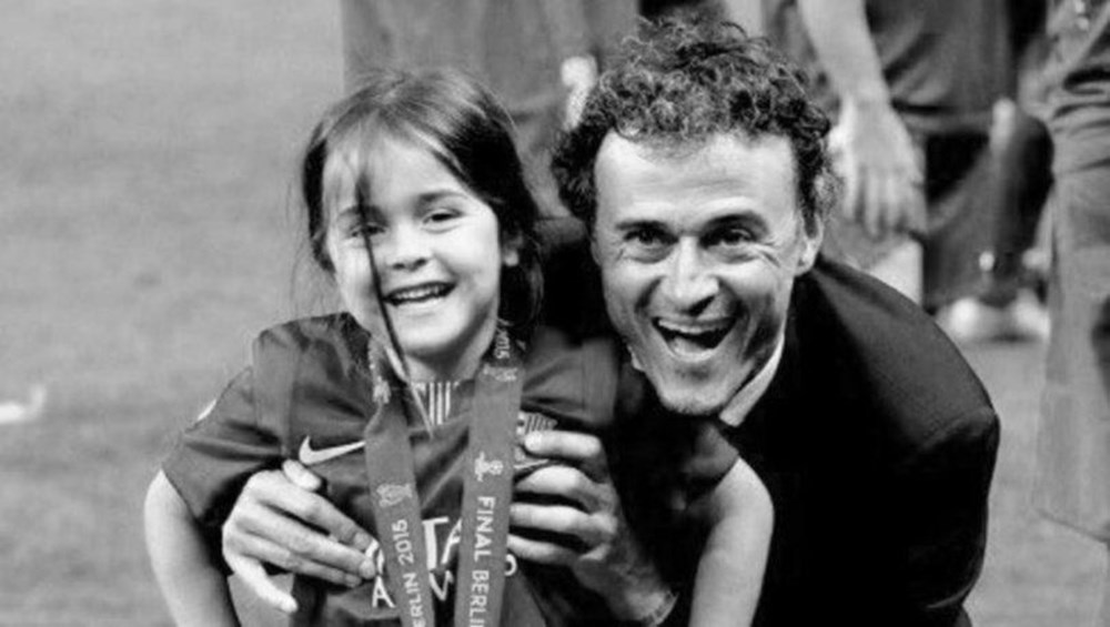 Luis Enrique'nin 9 yaşındaki kızı Xana kansere yenildi - 1