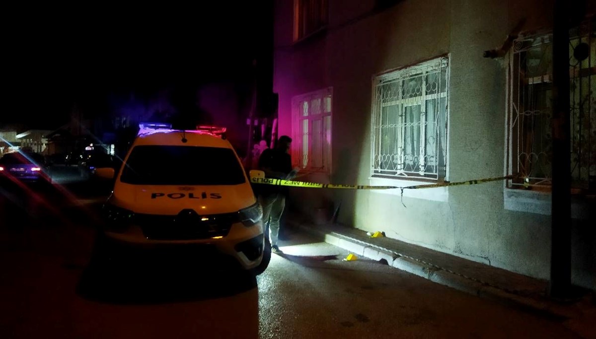 3'üncü kattan düşen çocuk yaralandı