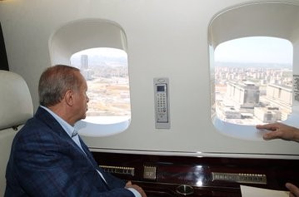 Cumhurbaşkanı Erdoğan İstanbul'daki hastane inşaatlarını havadan inceledi - 1
