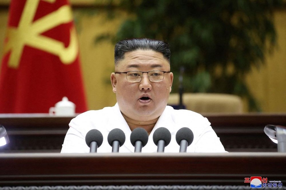 Kim Jong-Un zayıfladı, boynu ortaya çıktı - 12