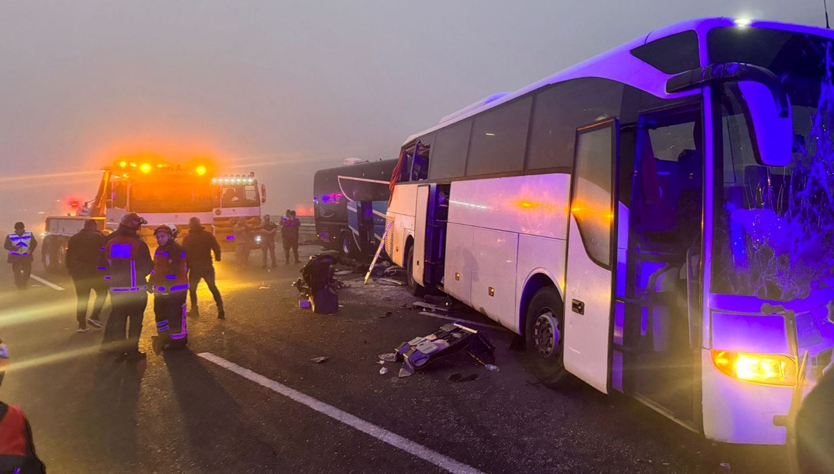 SON DAKİKA: Kuzey Marmara Otoyolu'nda zincirleme kaza: 11 kişi öldü, 56 kişi yaralandı