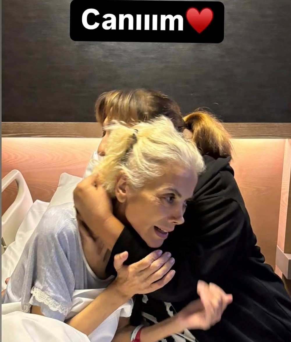 Tanyeli'nin vefatı sonrası peş peşe paylaşımlar: Sırlarınla gittin buradan - 10