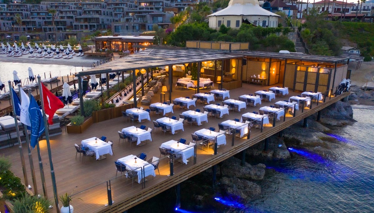 Lacivert Restaurant, Bodrum'a geliyor