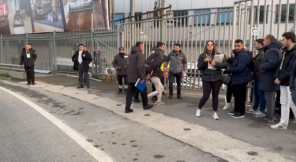 Fenerbahçe - Göztepe maçı öncesi olay: Polis ve taraftarlar arasında arbede - 2