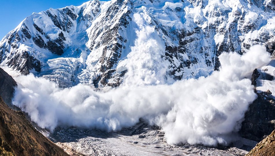 Rusya'da çığ düştü: 4 kişi öldü