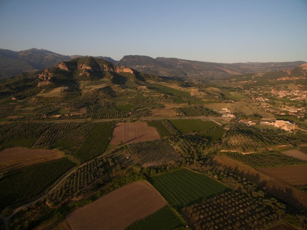 sardes-antik-kenti-ve-bin-tepeler-lidya-t-m-l-sler-unesco-d-nya-miras