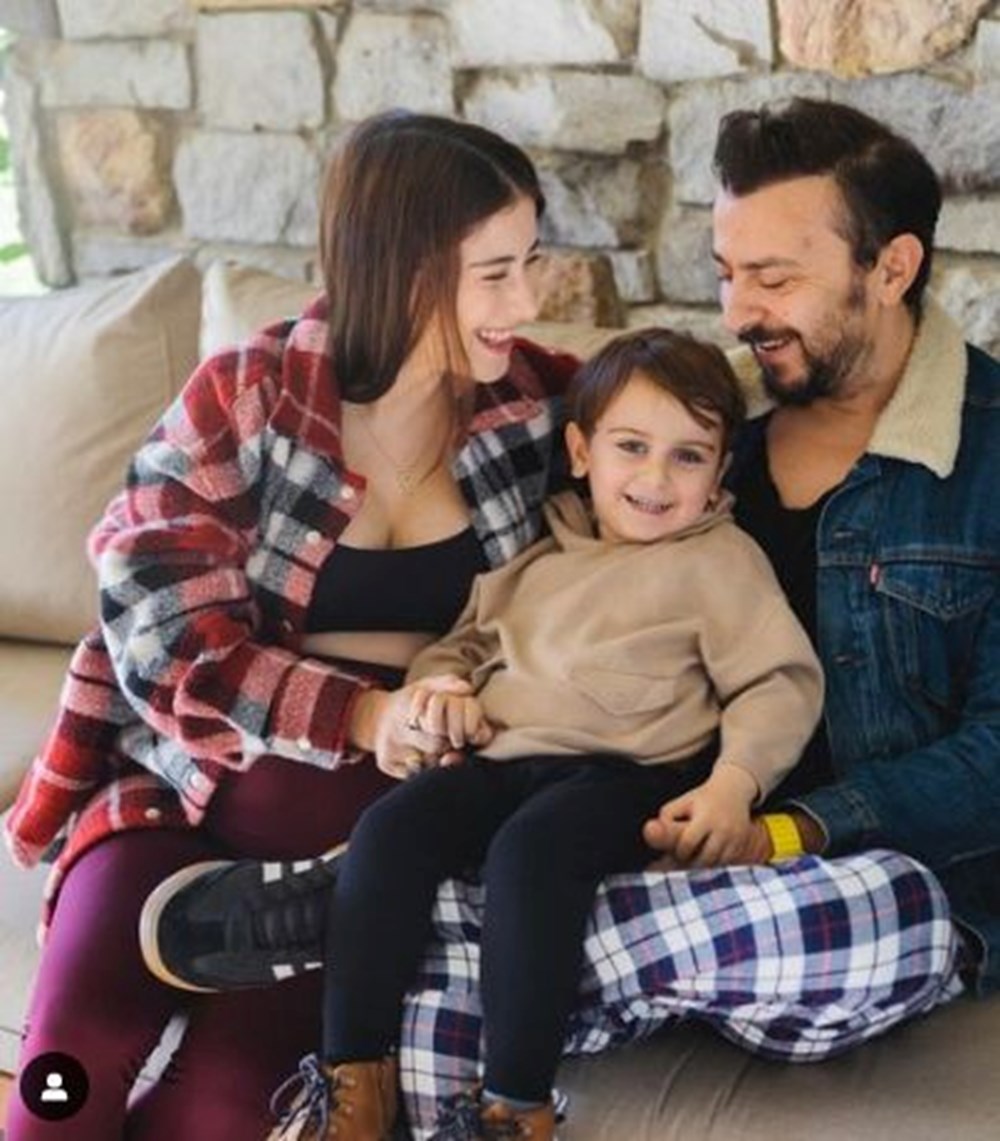 Ünlü isimlerden yeni yıl paylaşımları - 2