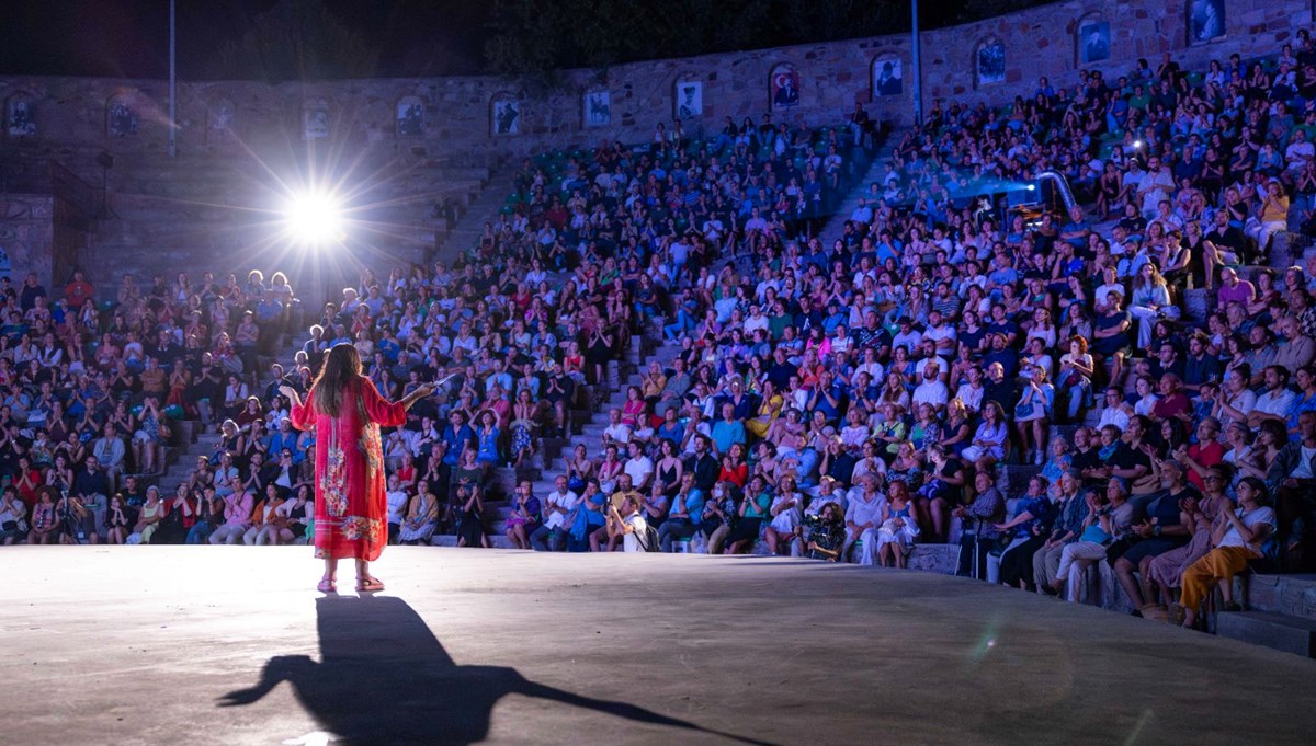 Ayvalık Uluslararası Film Festivali başladı Ayvalık Uluslararası Film Festivali başladı