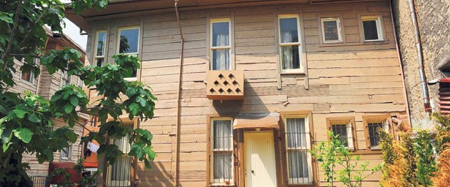 Ali Kaptan�a yeni ev Magazin Haberleri NTV