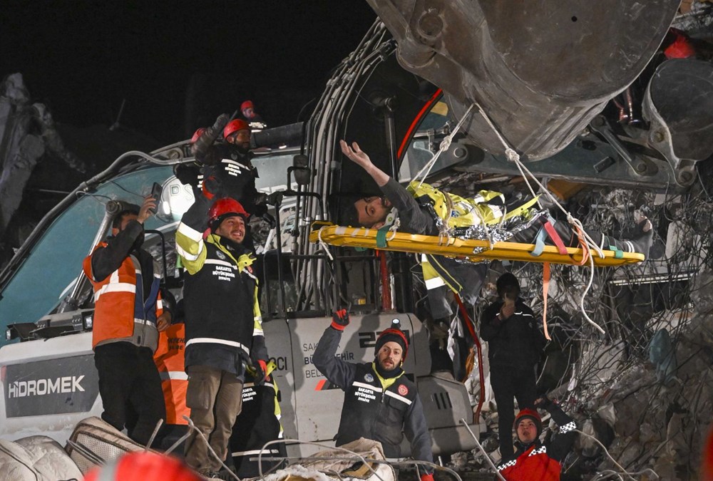 Mucize kurtuluşlar: Depremin 7. gününde arama kurtarma çalışmaları sürüyor - 15