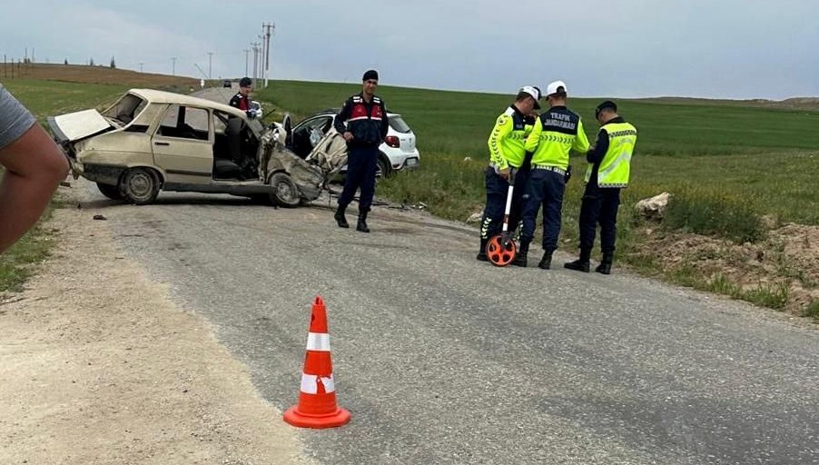 Aksaray'da kaza: Bir ölü, iki yaralı