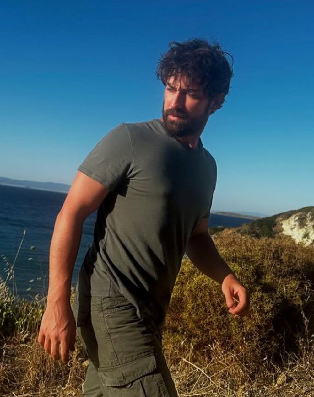 Ünlü isimlerin tatil anıları: Hep mutlu ol arkadaşım - 8