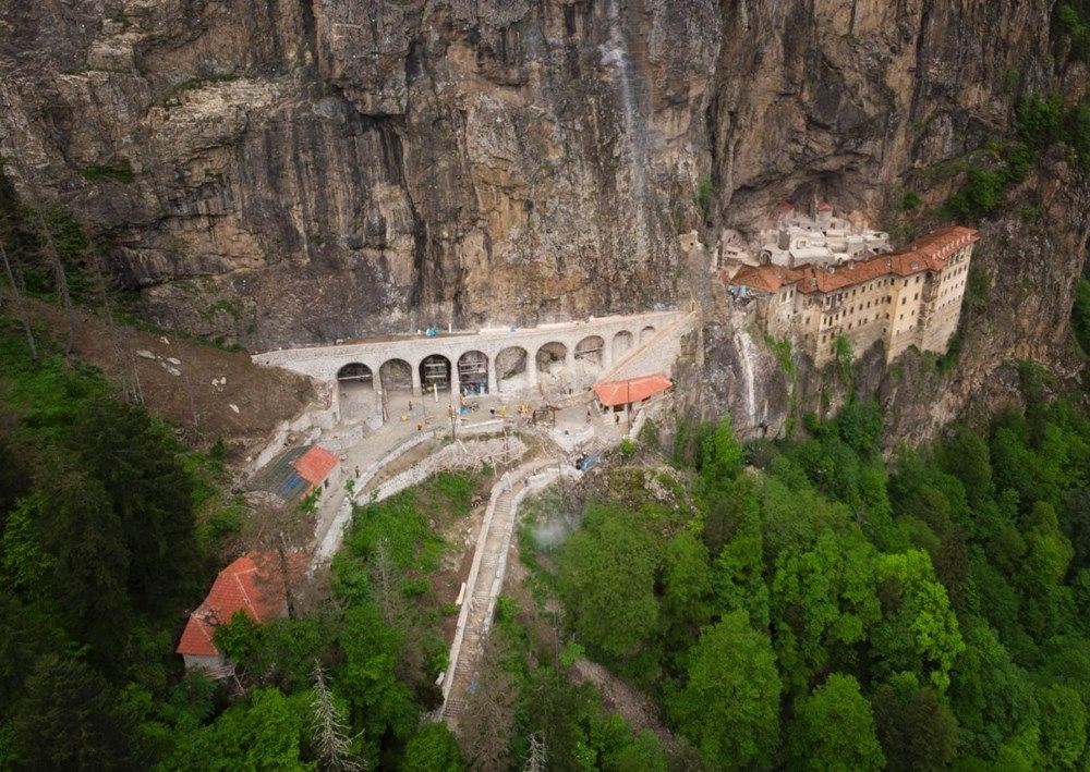 Sümela Manastırı'ndaki fresklerde tahribat oluştuğu iddiası - 4
