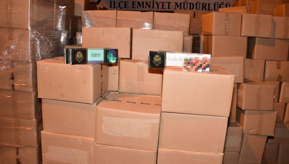 İzmir'de 4 milyon lira değerinde 10 ton kaçak tütün ele geçirildi
