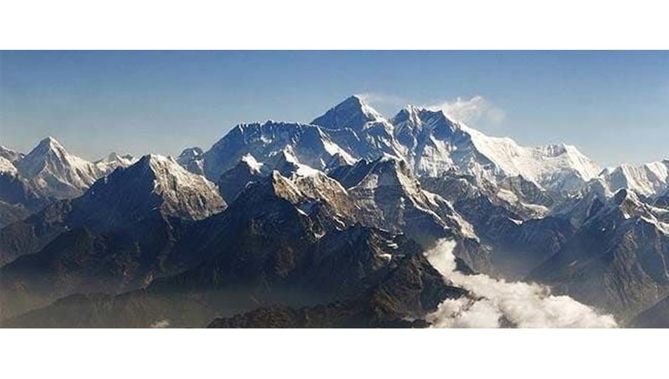 Everest'in zirvesine 23. kez ulaştı (Rekorunu yineledi)
