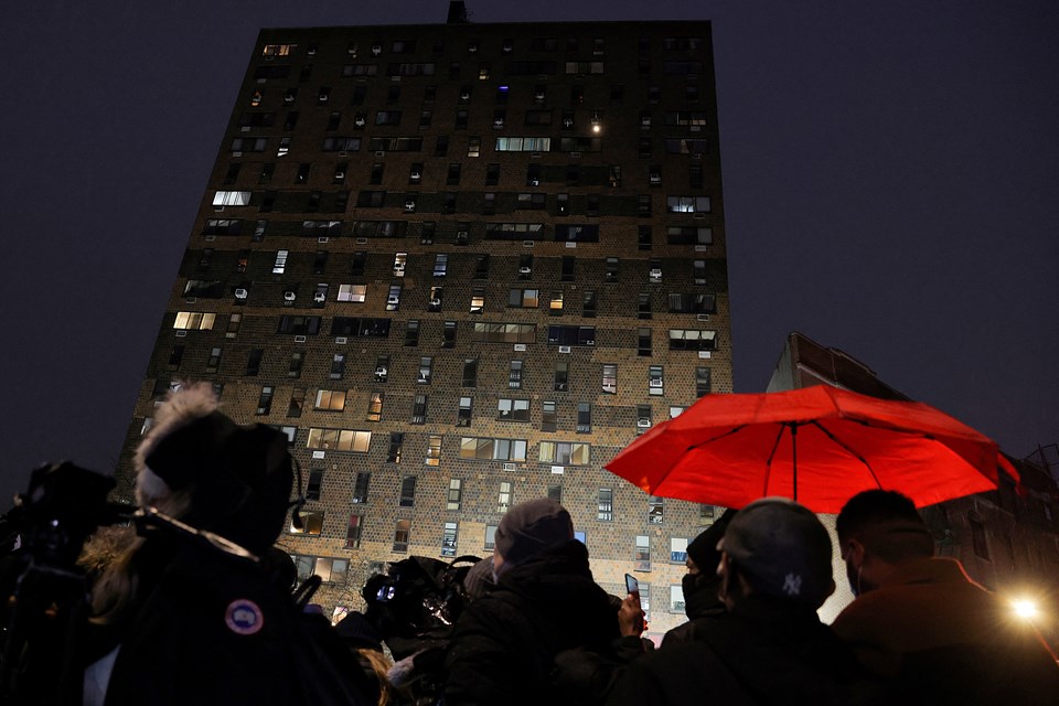 New York'ta apartman yangını: 19 kişi yaşamını yitirdi - 3