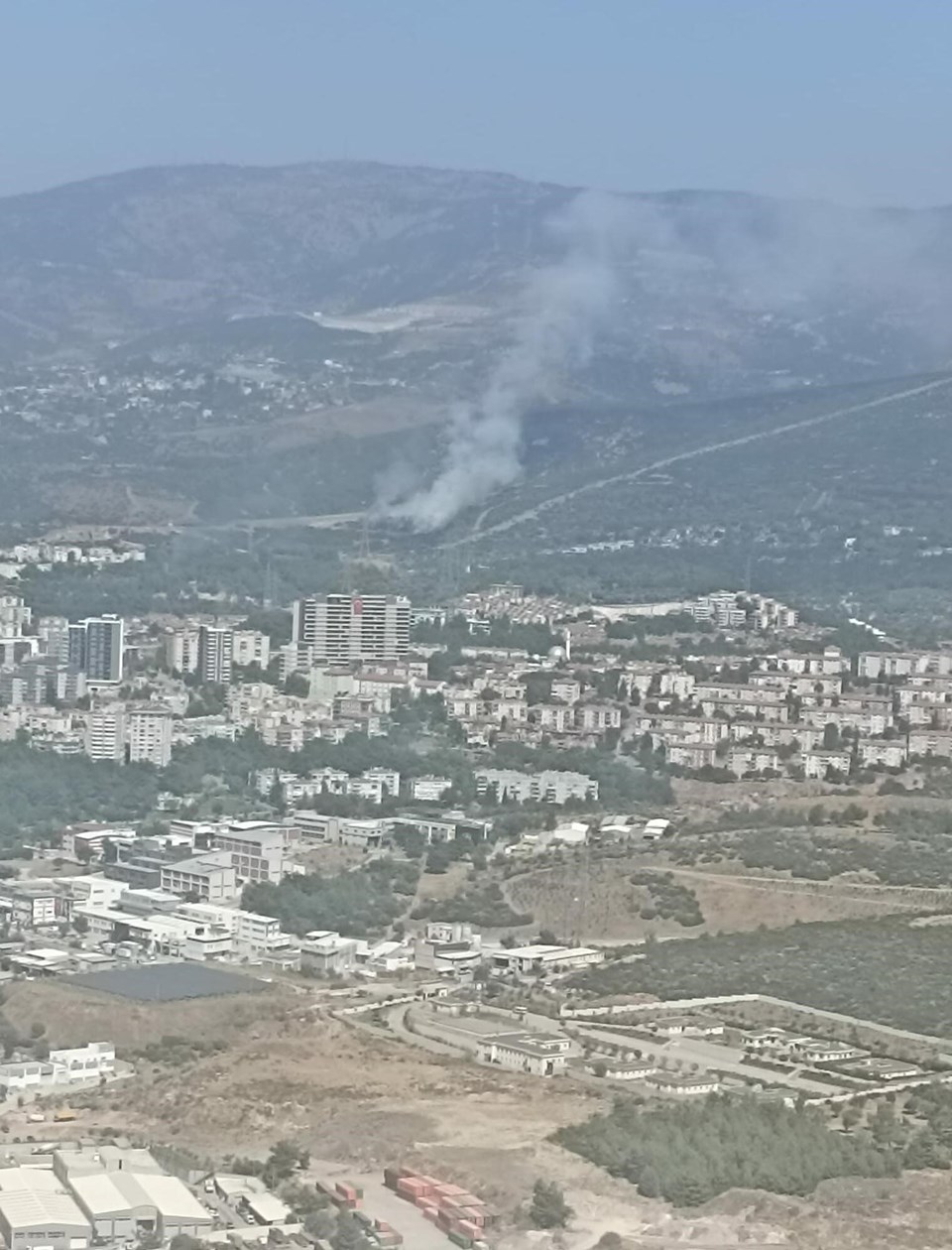İzmir’de iki noktada orman yangını (Alevler kontrol altına alındı) - 2