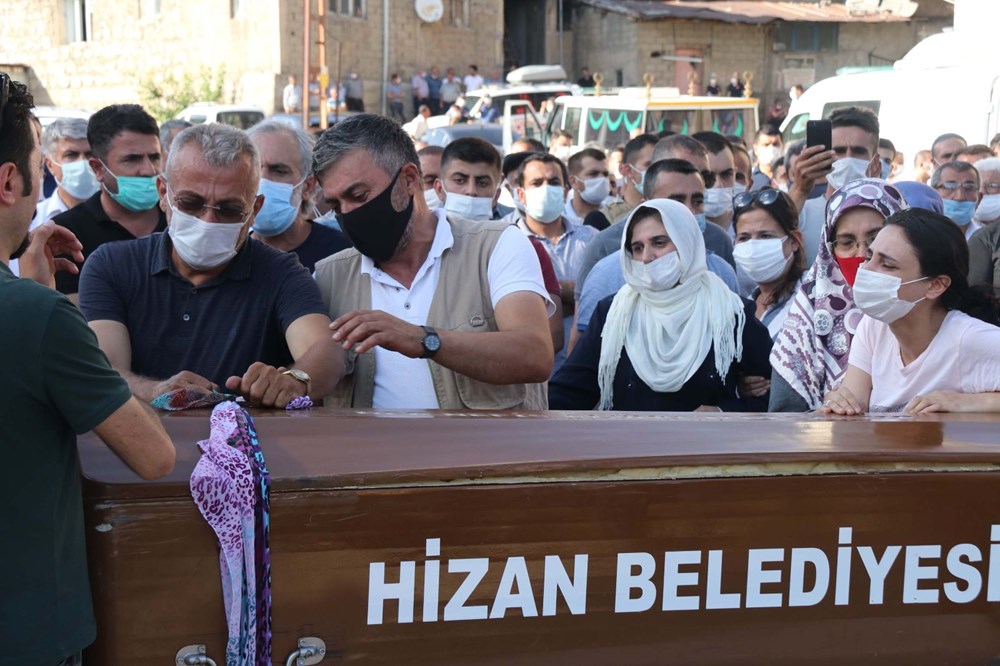 Hüzünlü veda: Pınar Gültekin son yolculuğuna uğurlandı - 2