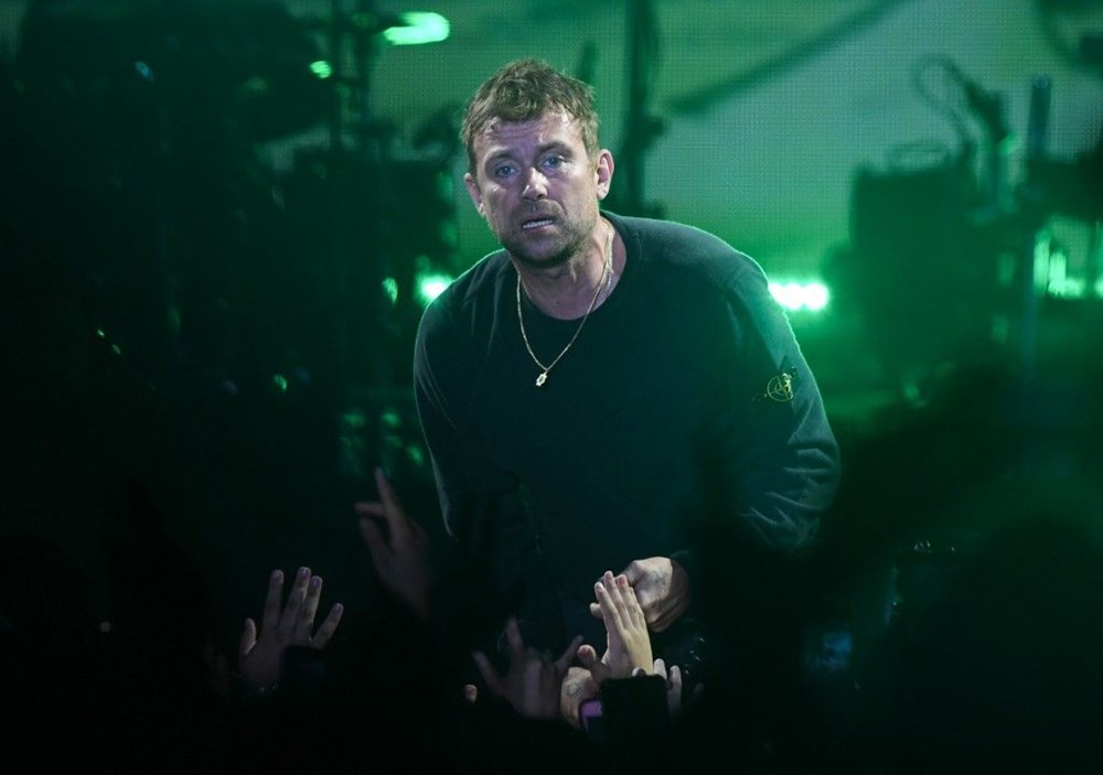 Damon Albarn hükümeti eleştirdi: Sadece futbol ruhumu doyurmuyor - 1