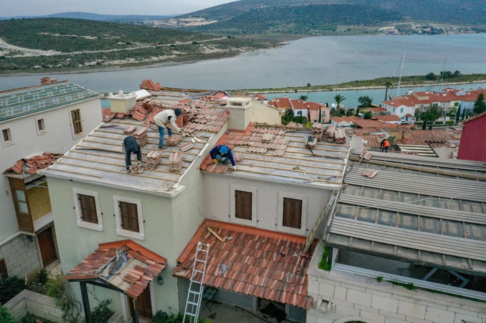 İzmir Çeşme'de hortumun geride bıraktığı hasar için çalışmalar sürüyor - 7