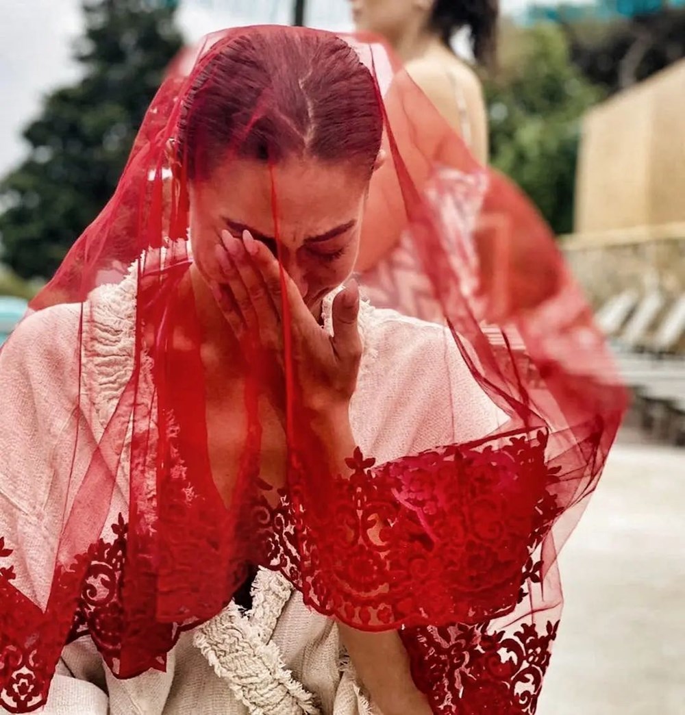 Demet Özdemir kına gecesinde duygusal anlar yaşadı - 2