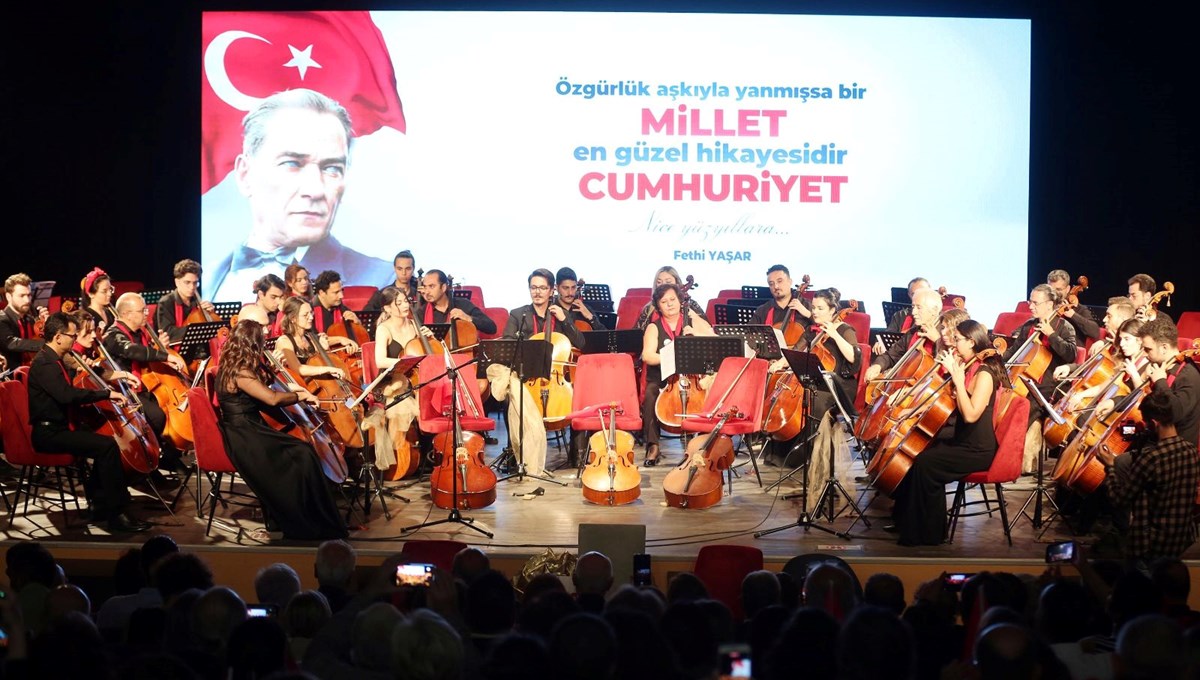 Ankara'da 100. yıla özel 100 çellistten konser