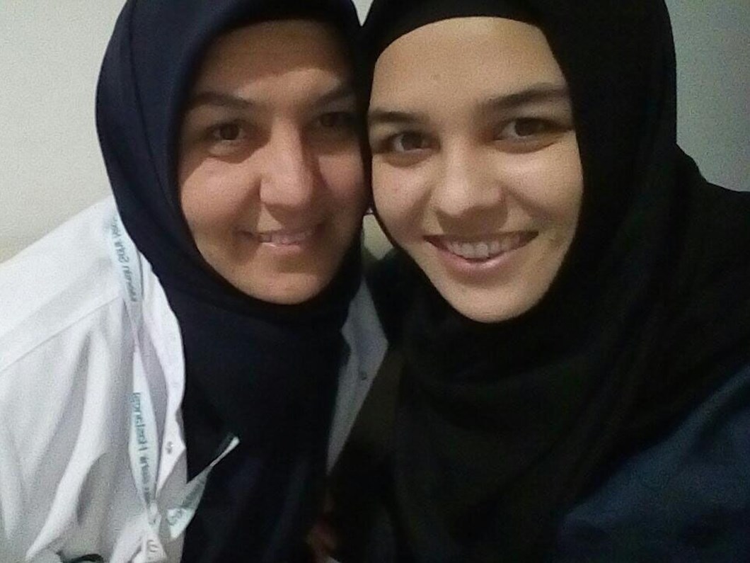 Corona virüse yakalanan 23 yaşındaki tıp öğrencisi Merve Mercan hayatını kaybetti | NTV