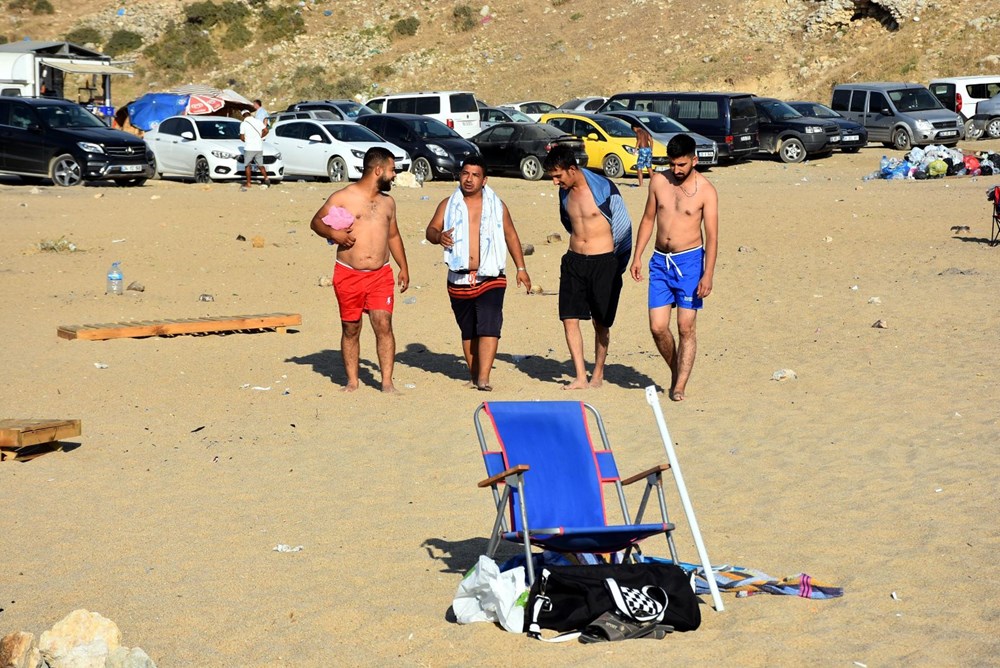 İtalyan koyu, tatilcilerin atıklarıyla çöplüğe döndü - 14