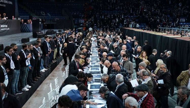 Beşiktaş başkanlık seçimi ne zaman, saat kaçta? Serdal Adalı ve Gürkan Aksoy'un yönetim kurulu listelerinde kimler var?